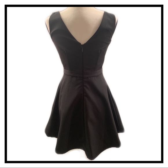 Gap Little Black Dress (with pockets) - Picture 2 of 5